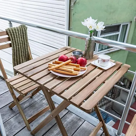 Missafir Flat With Excellent Location In Beyoglu